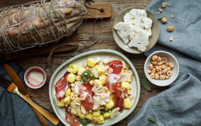 Gnocchi di patate al cavolfiore, Coppa di Parma e nocciole